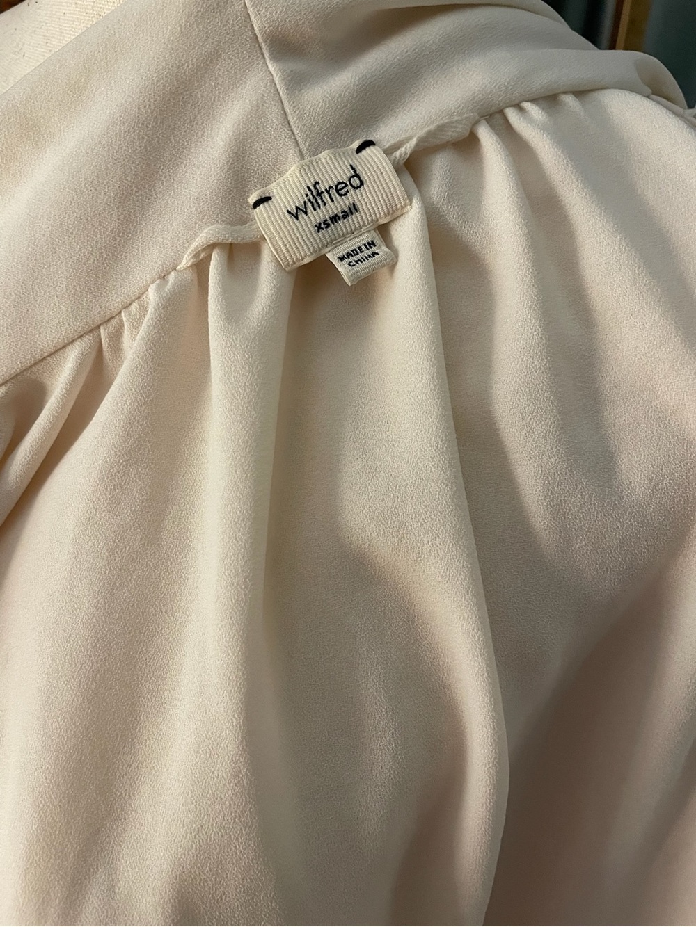 Aritzia Wilfred Cream Wrap Blouse XS XXS 3/4 Sleeves Tie Waist - Picture 15 of 15